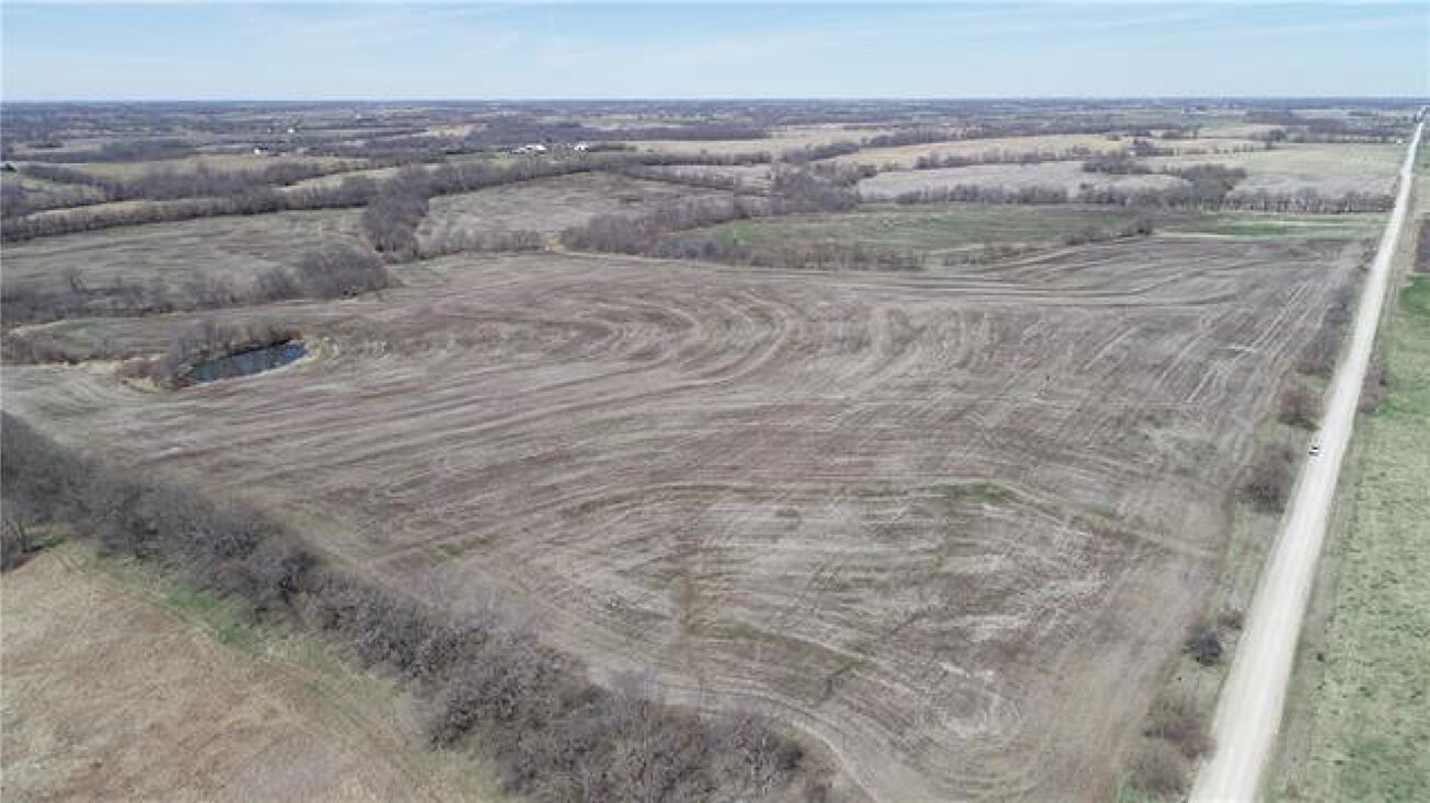 NW Caldwell Road, Kidder, MO 64649