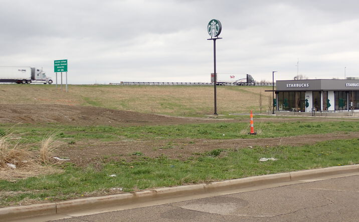 Pictures of Land property located at 113 Ball Dr, Lincoln, IL 62656 for sales - image #1