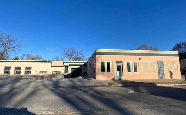 Pictures of Industrial property located at 1905 S Washington Ave, Lansing, MI 48910 for comps - image #1