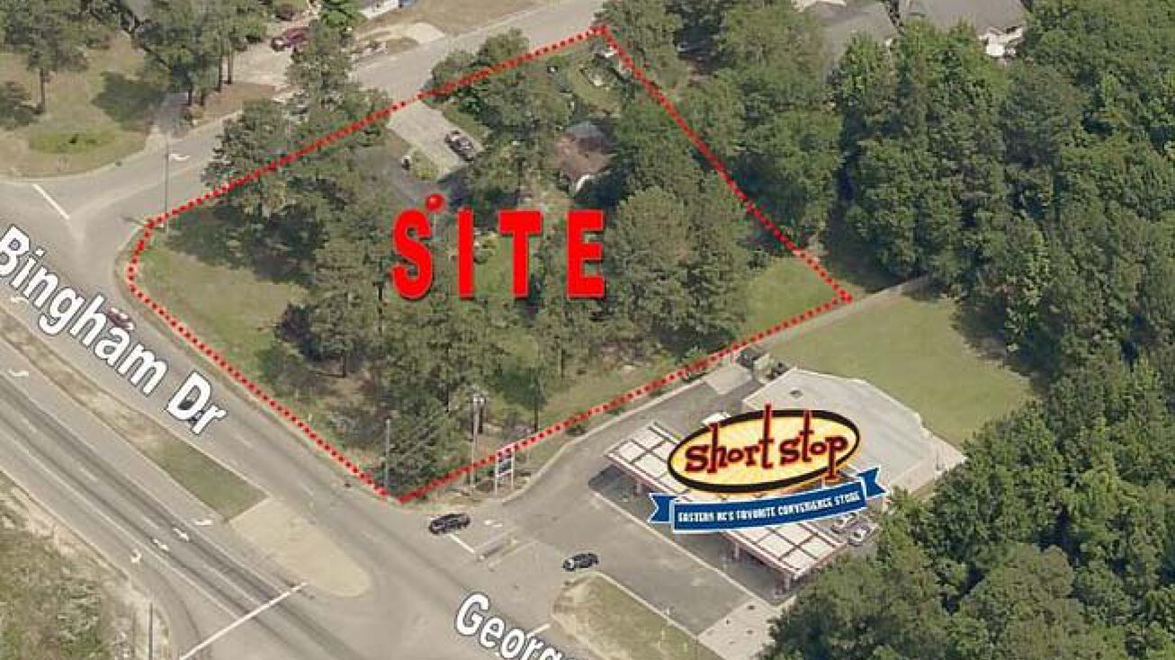 2205 15 Bingham Dr, Fayetteville, NC 28304