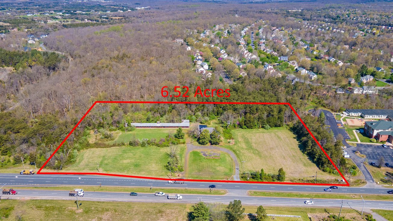 15500 Lee Hwy, Centreville, VA 20120