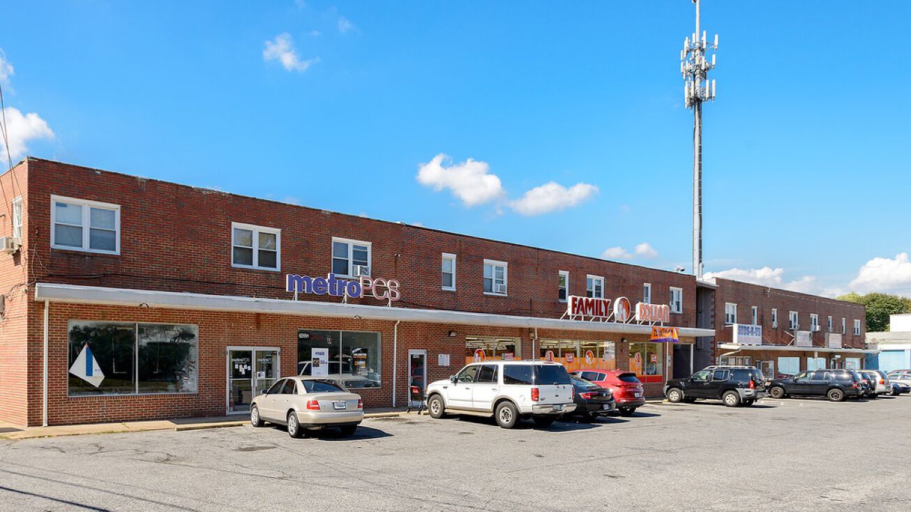 Pictures of Retail, Multifamily property located at 74207432 Furnace