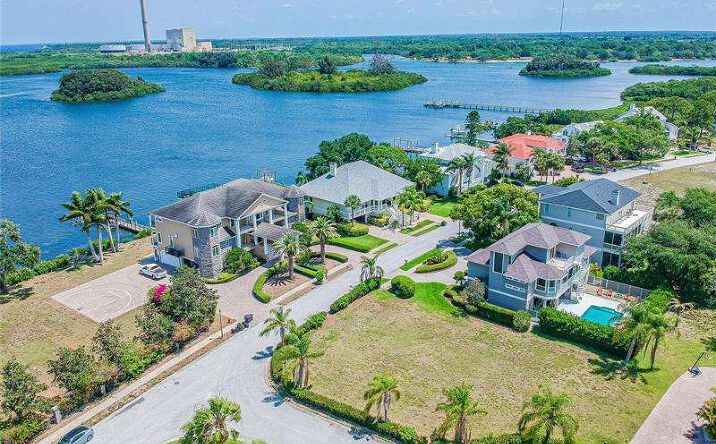 Pictures of Land property located at Ketch Ct, Tarpon Springs, FL 34689 for sales - image #1