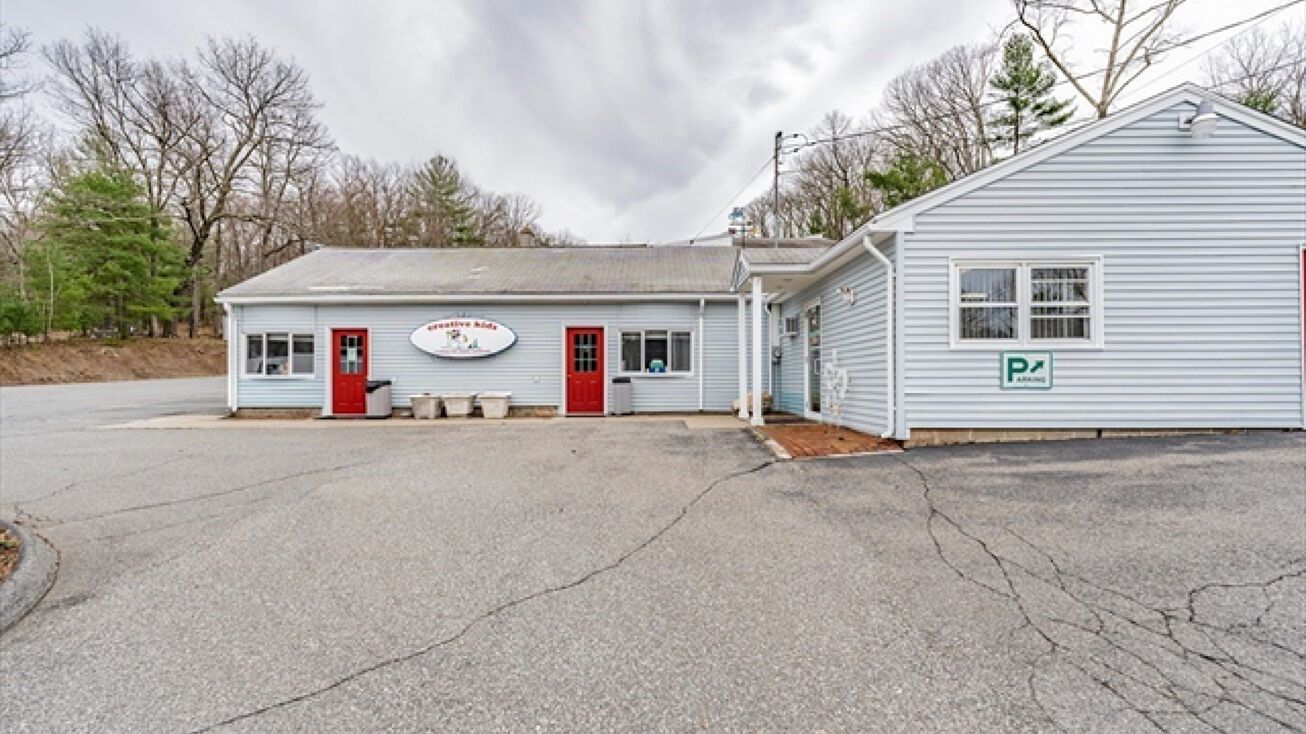 1251 E Mountain Rd, Westfield, MA 01085