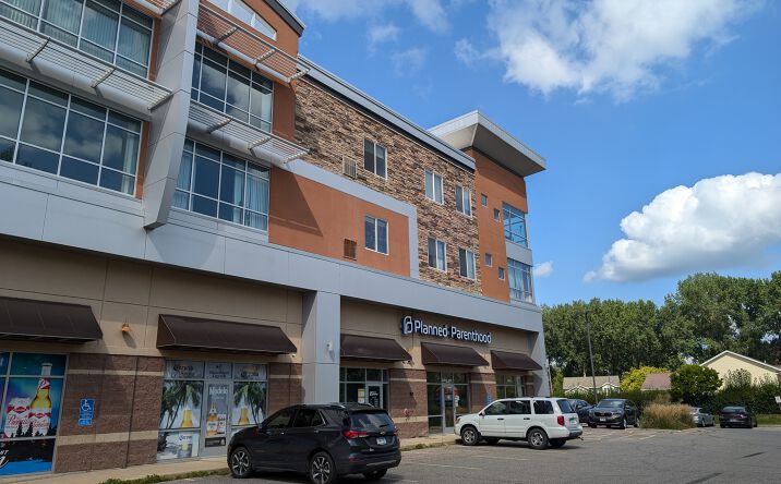 Pictures of Mixed Use, Multifamily property located at 340 Stadium Rd, Mankato, MN 56001 for sales - image #1