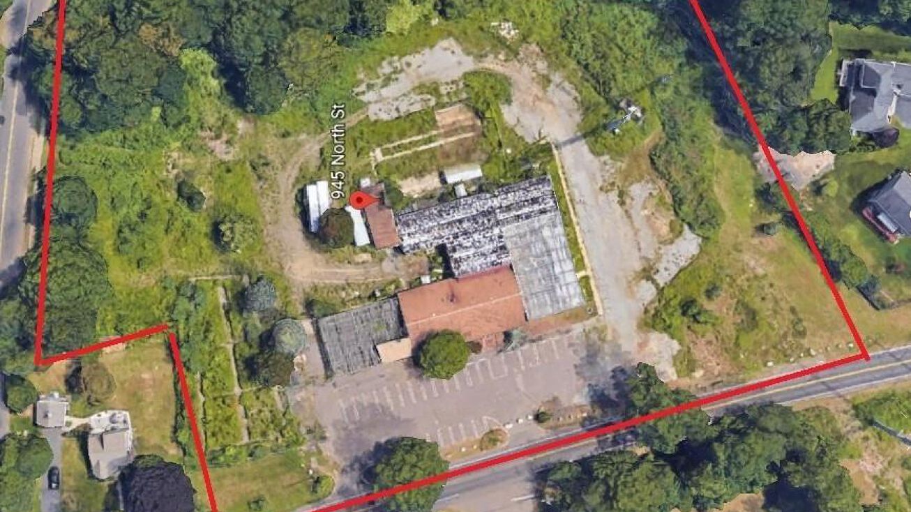 945 North St, Milford, CT 06461