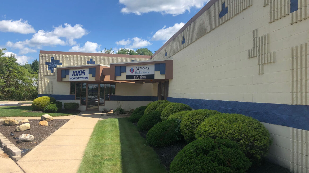 2737 Gilchrist Rd, Akron, OH 44305