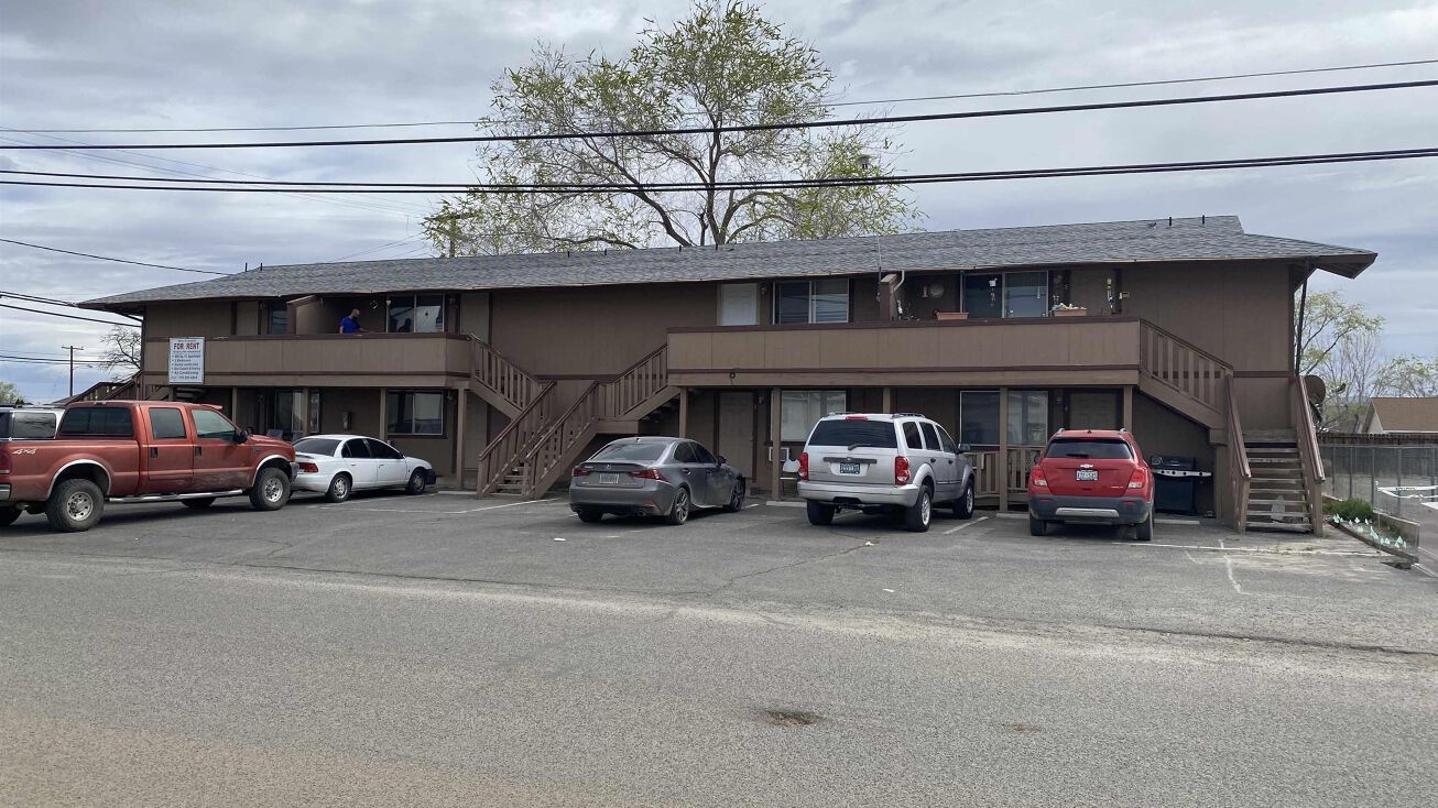 130 N Oregon St, Yerington, NV 89447