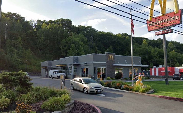 Pictures of Retail property located at 525 Scranton Carbondale Hwy, Eynon, PA 18403 for comps - image #1