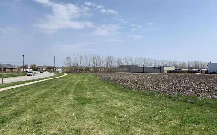 Pictures of Land property located at 1951 Yucan Drive, Springfield, IL 62711 for sales - image #1