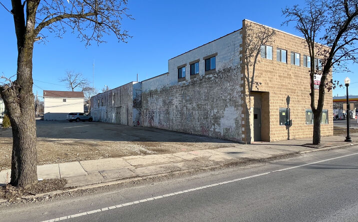 Pictures of Mixed Use, Office, Retail property located at 1022 W Broad St, Columbus, OH 43222 for sales - image #1