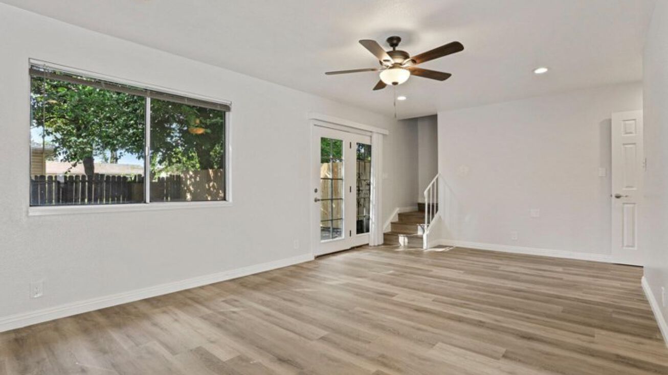 115 W Lincoln Rd, Stockton, CA 95207