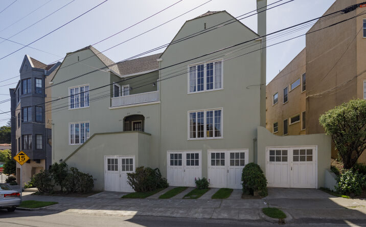 image of property at 570 MERRITT AVE Oakland CA 94610-5161