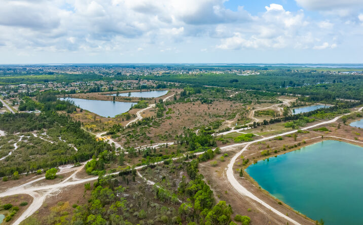 Pictures of Land property located at 2901 Burnt Store Rd, Cape Coral, FL 33993 for sales - image #1