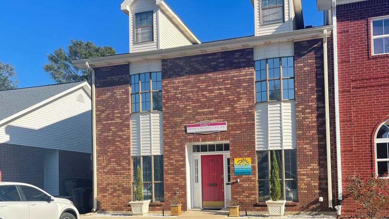 3298 Summit Blvd, Pensacola, FL 32503