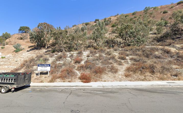 Pictures of Land property located at Mt Carmel Dr, Glendale, CA 91206 for sales - image #1
