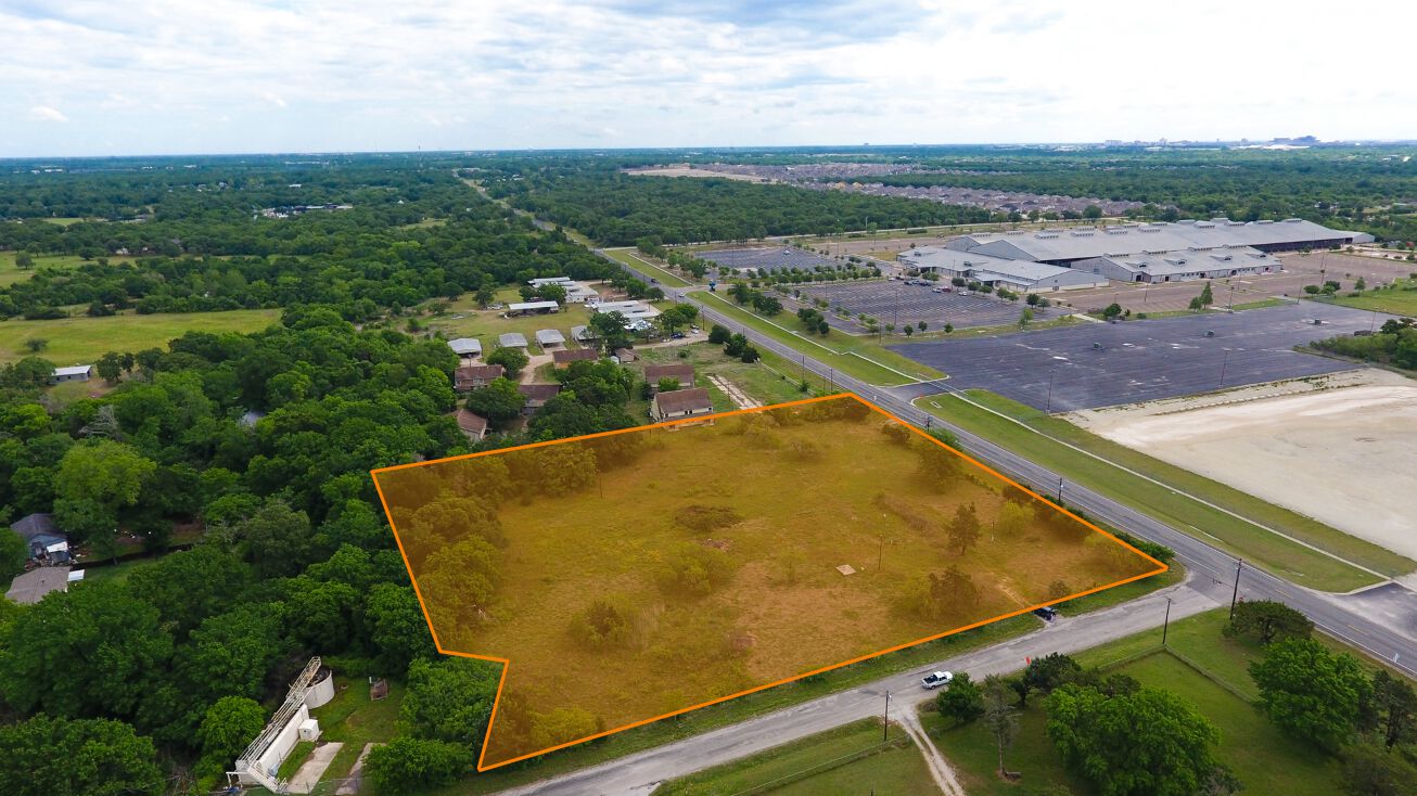 5976 Leonard Rd, Bryan, TX 77807