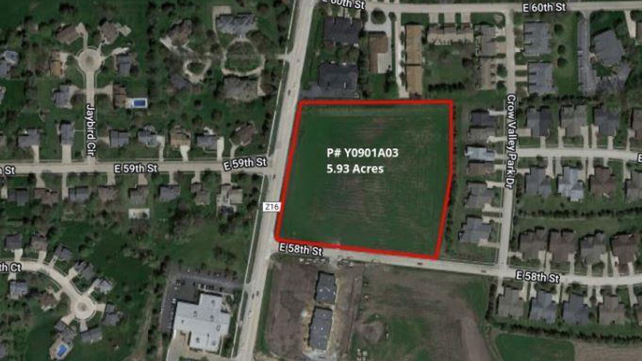 Utica Ridge Rd, Davenport, IA 52807