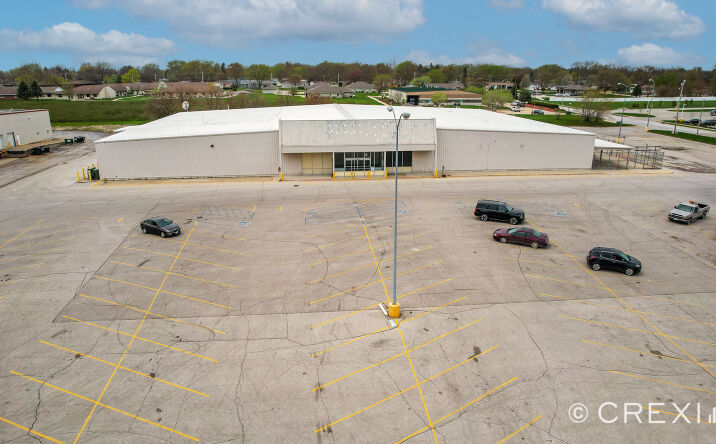 Pictures of Retail property located at 2307 Superior St, Webster City, IA 50595 for comps - image #1