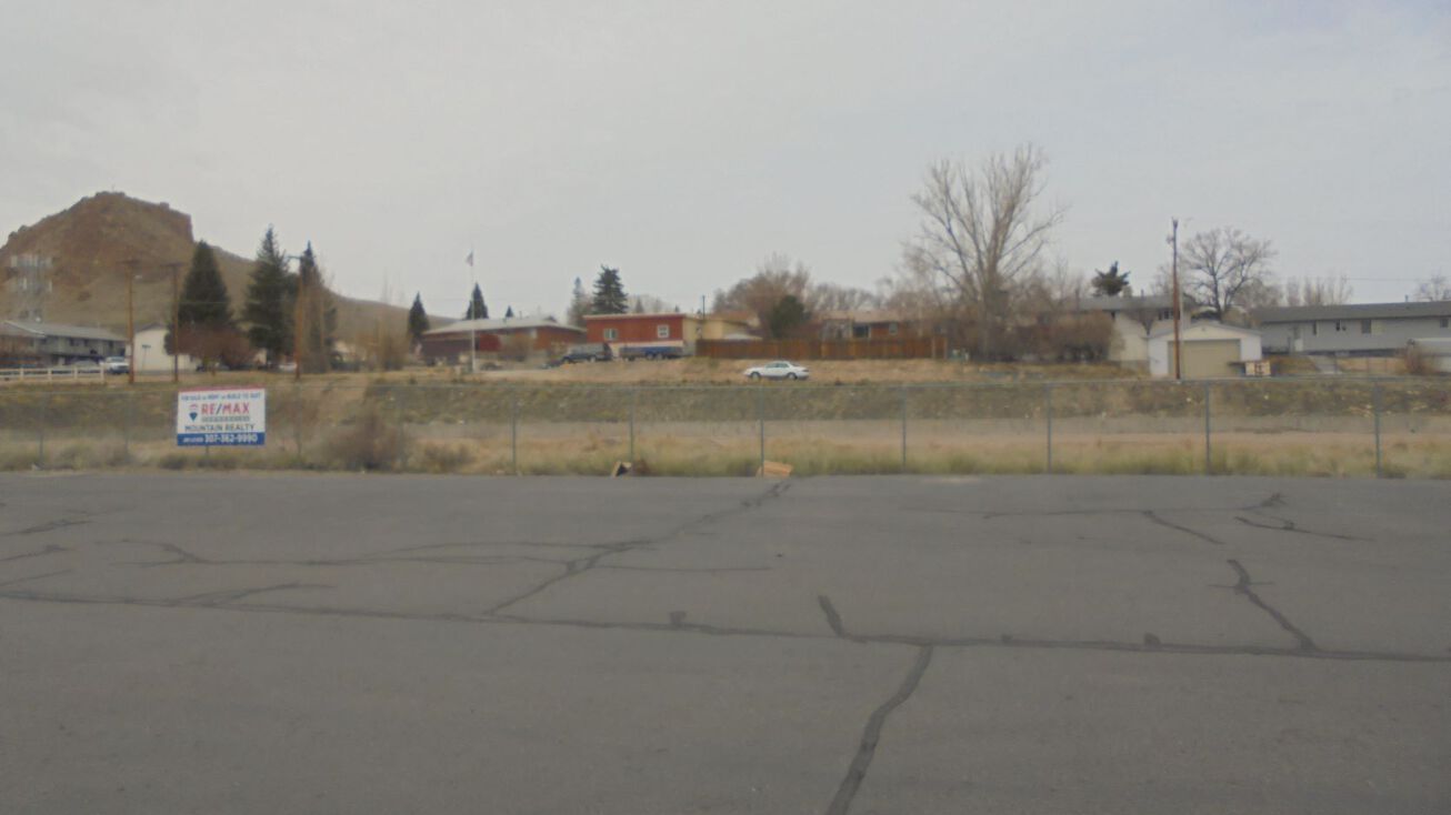 140 Uinta Dr, Green River, WY 82935 Retail Property for Sale 150