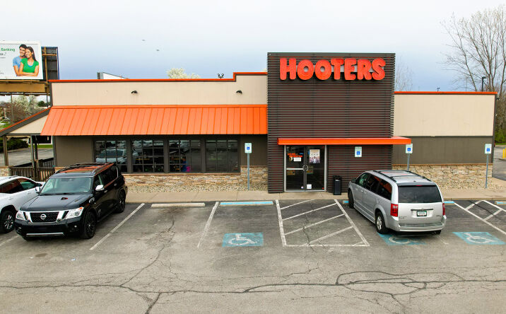 Pictures of Retail property located at 205 W Day Rd, Mishawaka, IN 46545 for comps - image #1