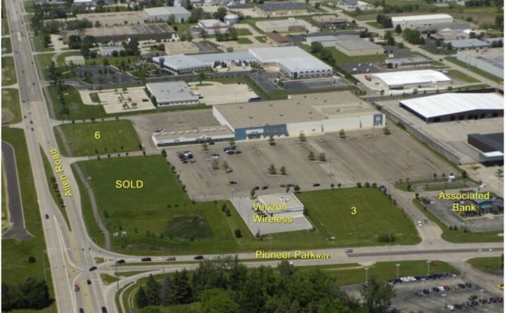 Pictures of Land property located at 2327 W Pioneer Pkwy, Peoria, IL 61615 for sales - image #1