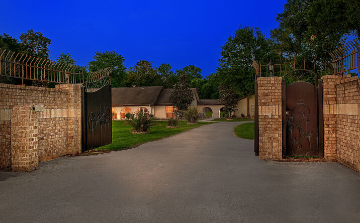 Pictures of Land property located at 23218 Aldine Westfield Rd, Spring, TX 77373 for sales - image #1