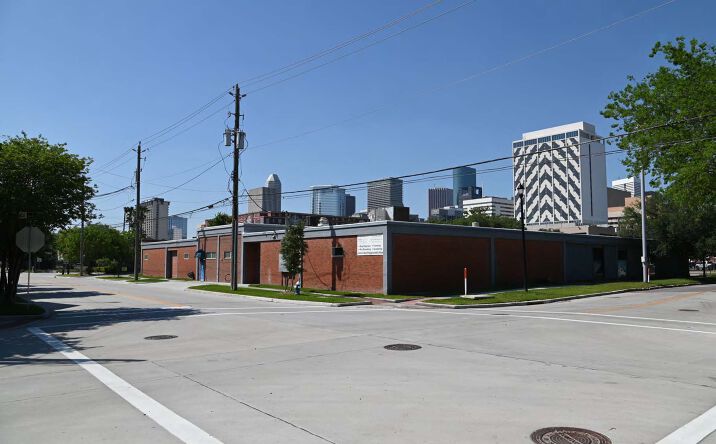 Pictures of Industrial property located at 1618 Webster St, Houston, TX 77003 for comps - image #1
