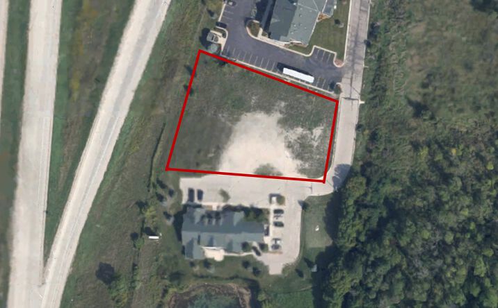 Pictures of Land property located at 2050 Gateway Ct, West Bend, WI 53095 for sales - image #1