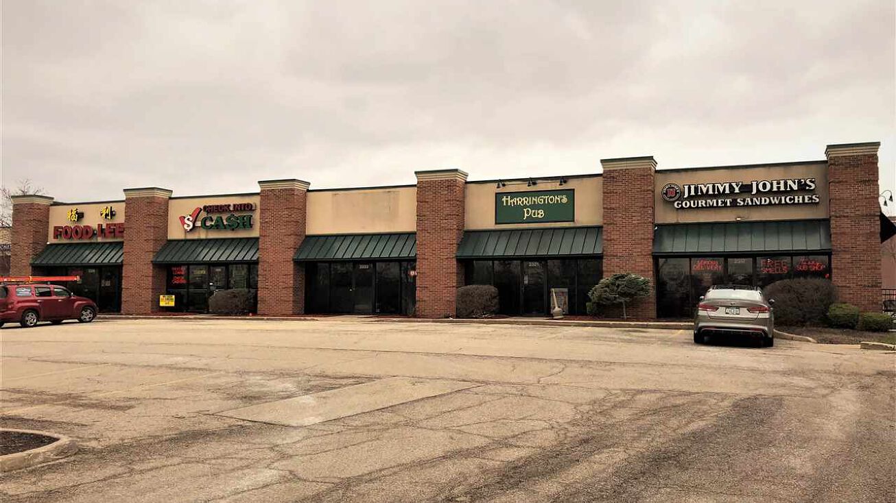 2323 CUMBERLAND Square, Bettendorf, IA 52722