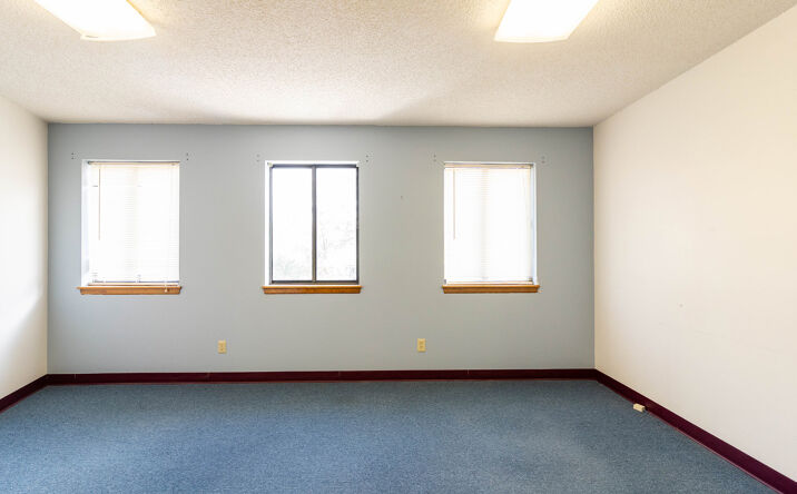 Pictures of Office property located at 11803-11813 W 77th St, Overland Park, KS 66214 for sales - image #1