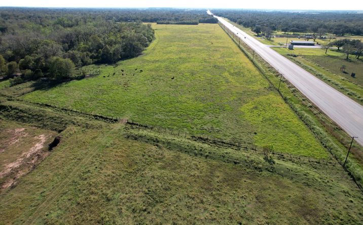 Pictures of Land property located at TX-35, Van Vleck, TX 77482 for sales - image #1