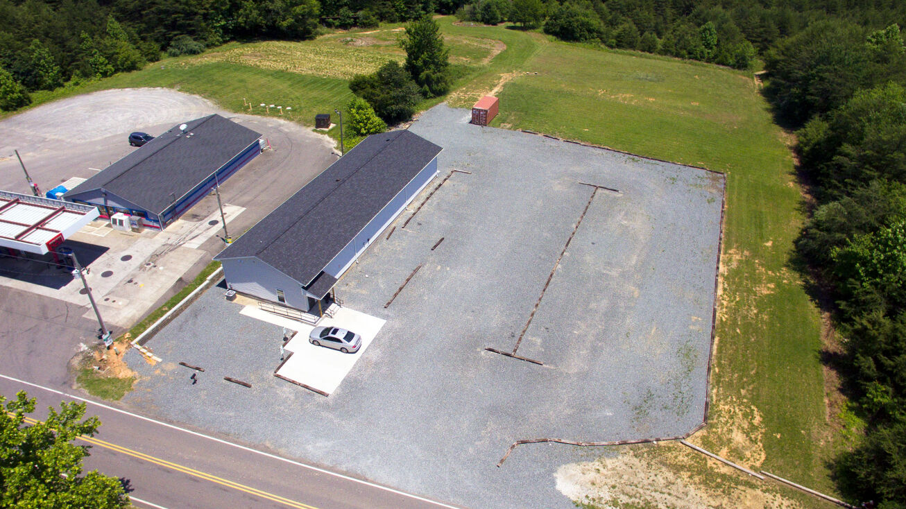 3189 Cook School Rd, Pilot Mountain, NC 27041