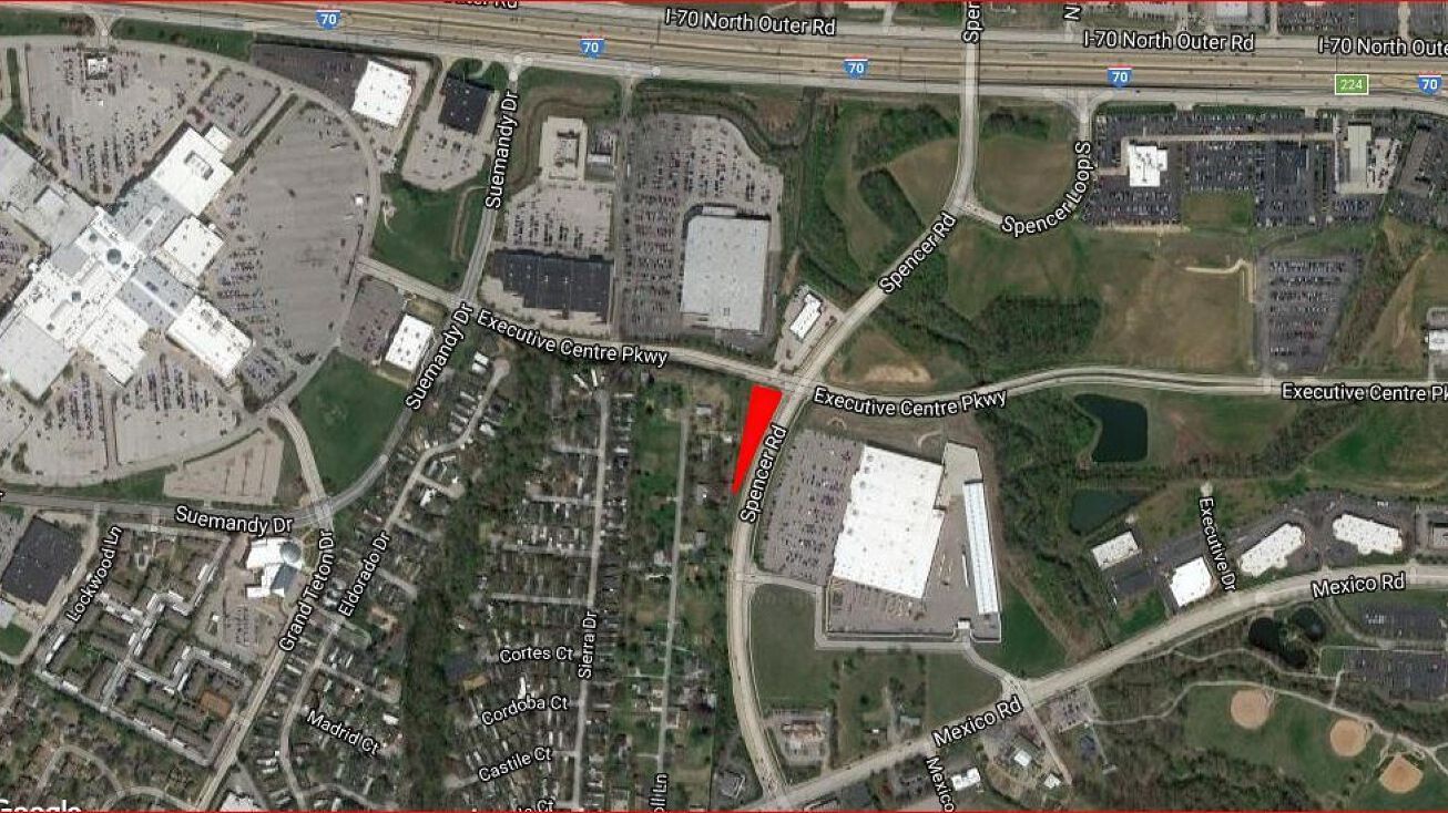 Pictures of Land property located at SW Quadrant Spencer Rd & Executive Centre Parkway, St. Peters, MO 63376 for sales - image #1