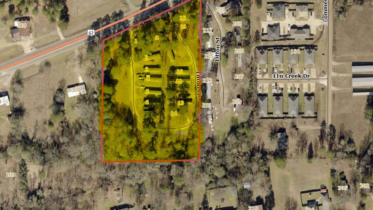 Pictures of Land, Multifamily property located at 217 Redwater Blvd W, Maud, TX 75567 for sales - image #1