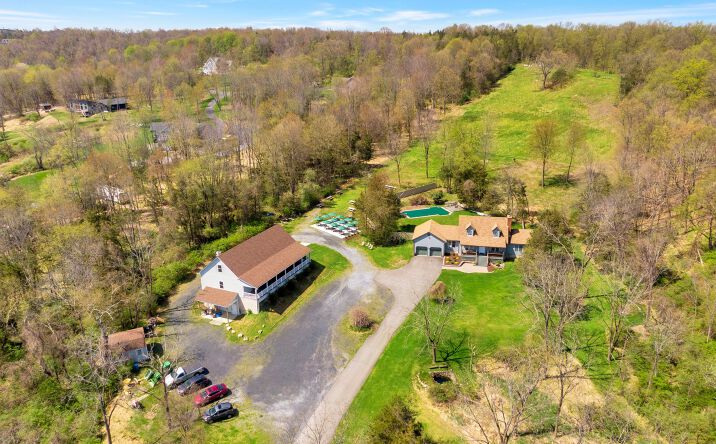 Pictures of Hospitality property located at 35 Clearview Ln, Warwick, NY 10990 for comps - image #1