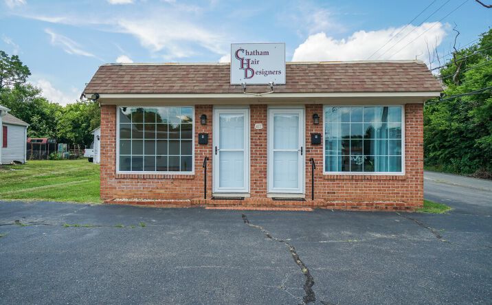 Pictures of Retail property located at 417 Pratt St, Fredericksburg, VA 22405 for comps - image #1