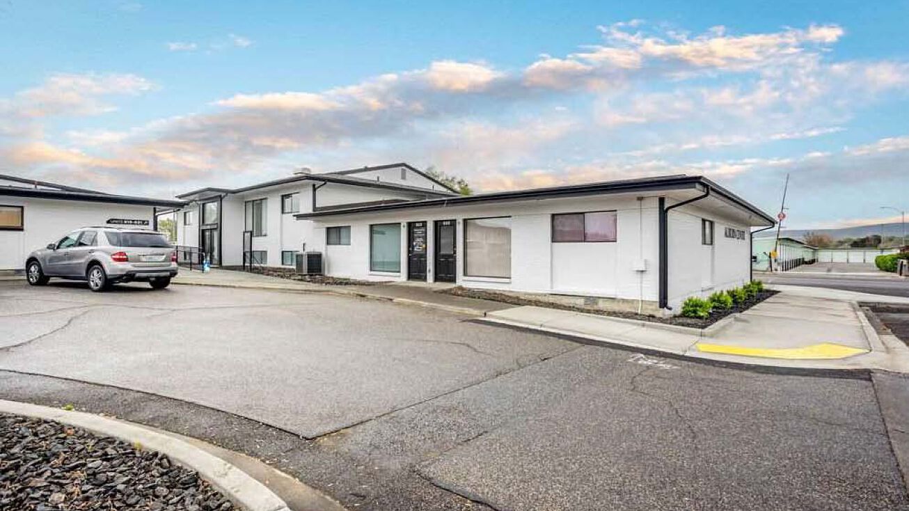 925 S Auburn St, Kennewick, WA 99336