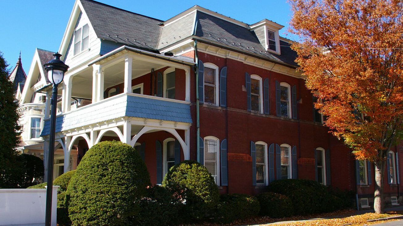 800 Main Street, Stroudsburg, PA 18360