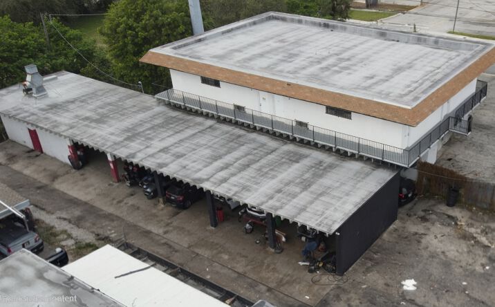 Pictures of Industrial, Mixed Use, Multifamily property located at 18370 W Dixie Hwy, North Miami Beach, FL 33160 for sales - image #1
