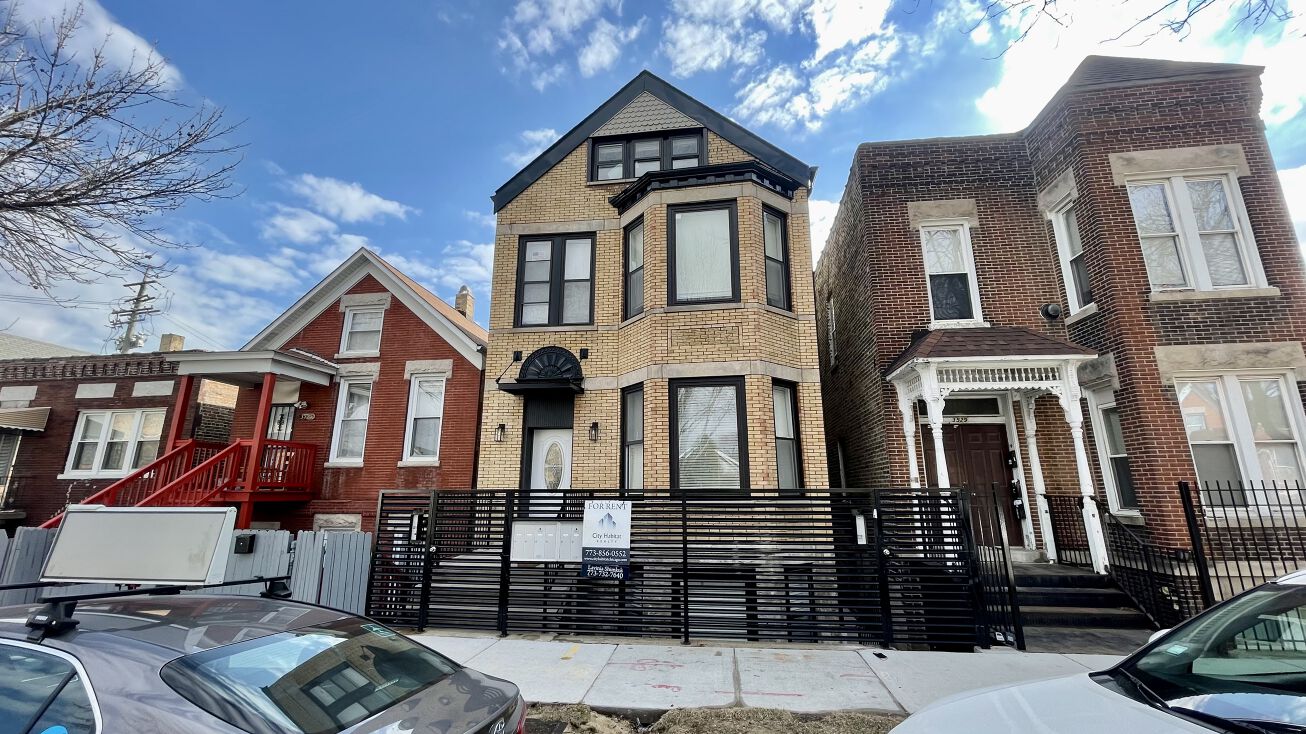 3527 S Damen Ave, Chicago, IL 60609