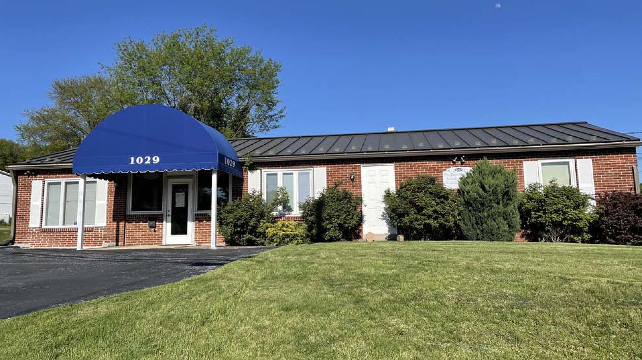 1029 Scenery Dr, Harrisburg, PA 17109