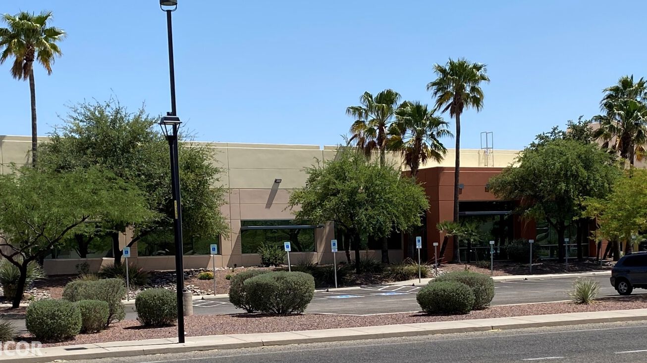 1401 S Pantano Rd, Tucson, AZ 85710