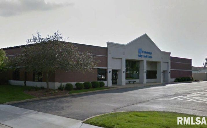 Pictures of Office property located at 2121 47TH Street, Moline, IL 61265 for sales - image #1
