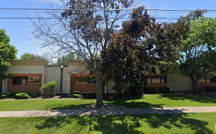 Pictures of Office property located at 805 W 35TH Street, Davenport, IA 52806 for sales - image #1
