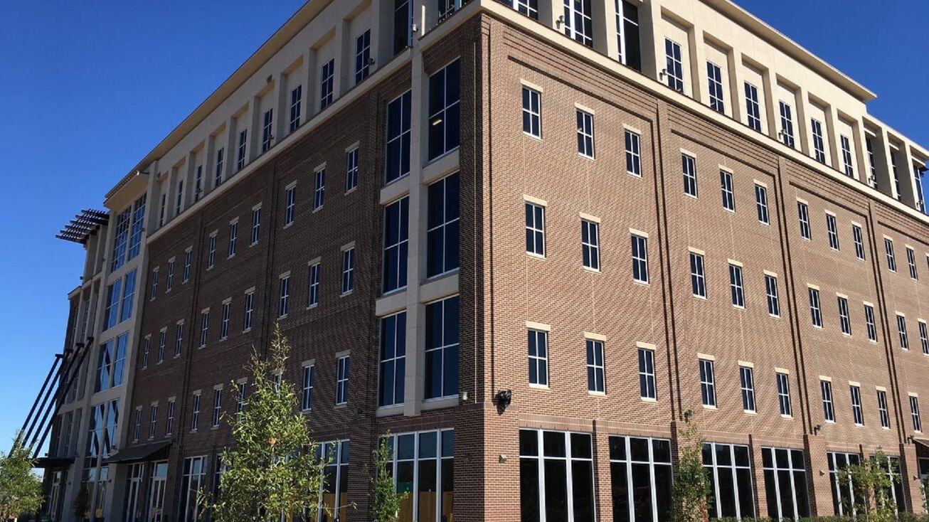 201 Century Village Blvd, Monroe, LA 71203