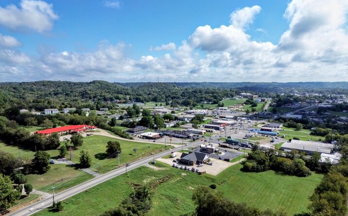 Pictures of Land property located at 0 Highway 64 W, Pulaski, TN 38478 for sales - image #1
