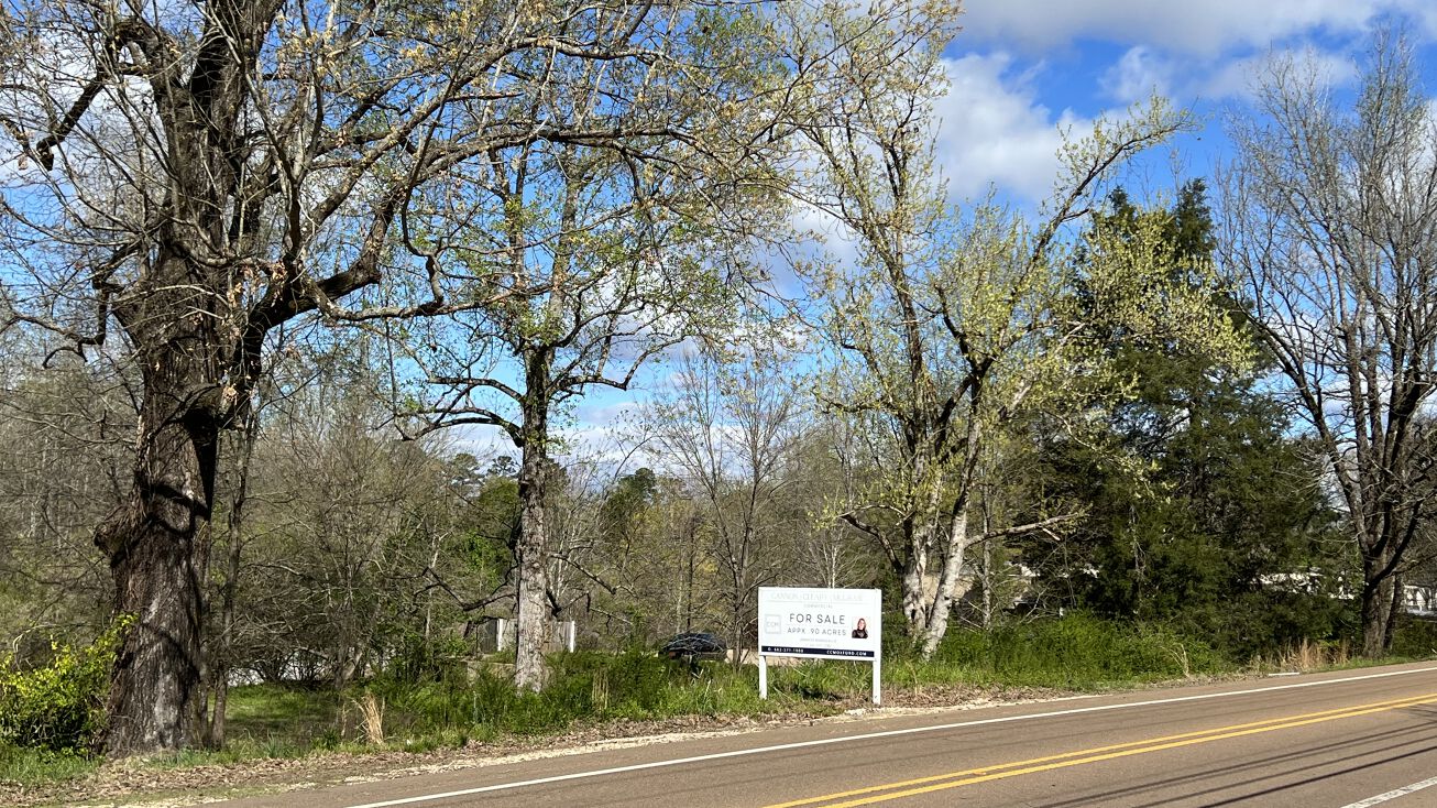 2412 S Lamar Blvd, Oxford, MS 38655