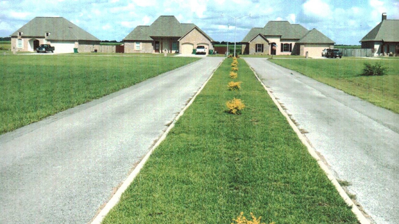 Delcambre Rd, Breaux Bridge, LA 70517