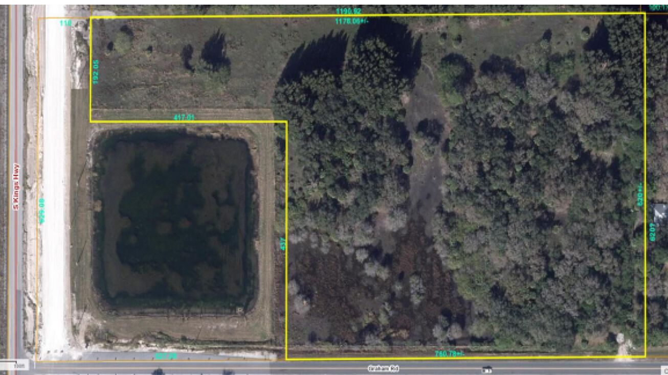 6890 Graham Rd, Fort Pierce, FL 34945